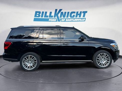 Used 2023 Ford Expedition Limited AWD/4WD image 6
