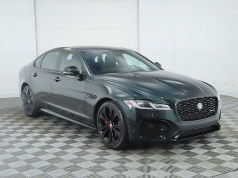 Used 2024 Jaguar XF R-Dynamic SE image 3