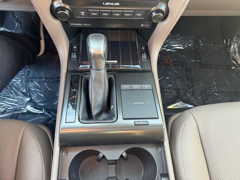 Used 2023 Lexus GX 460 Premium w/ Premium Package AWD/4WD image 17