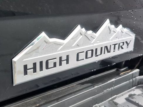 Used 2019 Chevrolet Silverado 2500 High Country w/ Duramax Plus Package AWD/4WD image 21