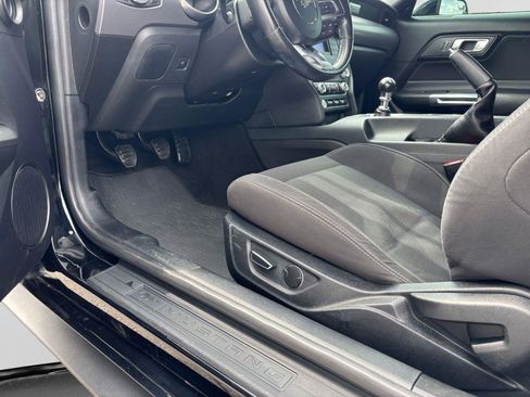 Used 2019 Ford Mustang GT w/ Black Accent Package RWD image 34