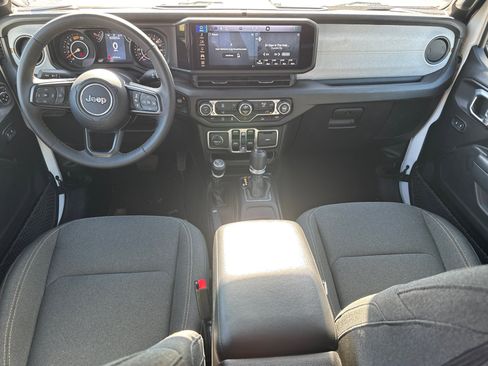 Used 2025 Jeep Wrangler Sport S AWD/4WD image 23