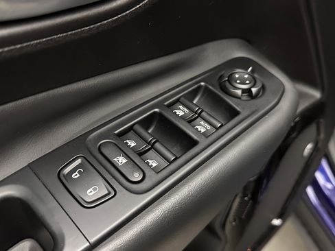 Used 2018 Jeep Renegade Altitude w/ Safety & Security Group FWD image 11