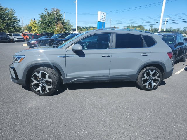 Used 2023 Volkswagen Taos SEL AWD/4WD image 5
