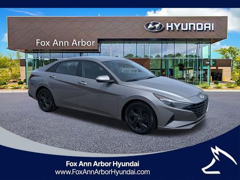 Used 2021 Hyundai Elantra SEL w/ Convenience Package FWD image 7