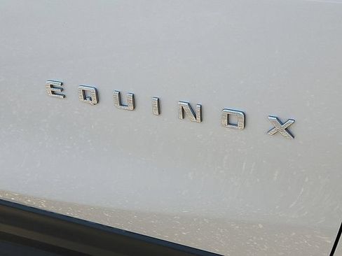 Used 2022 Chevrolet Equinox LT FWD image 8