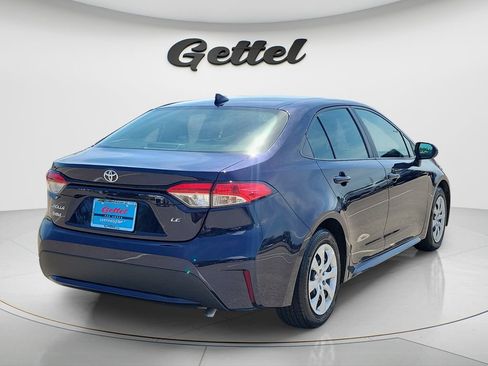 Certified 2022 Toyota Corolla LE FWD image 5