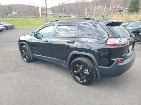 Used 2023 Jeep Cherokee Altitude Lux w/ Lux Elite Package image 3