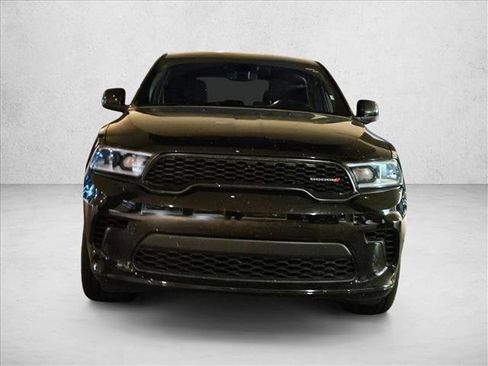 Used 2023 Dodge Durango GT image 2