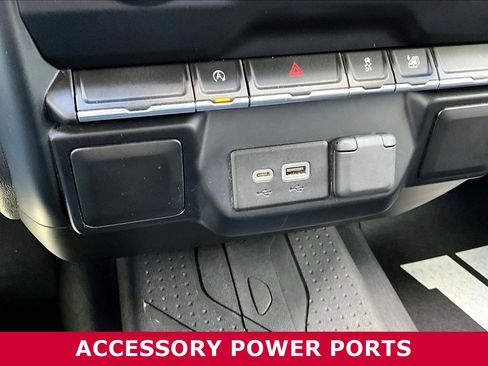 Used 2020 Chevrolet Silverado 1500 LT w/ LT Value Package AWD/4WD image 16