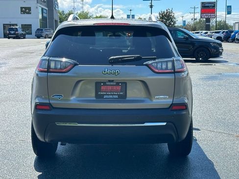 Used 2020 Jeep Cherokee Latitude Plus w/ Comfort/Convenience Group AWD/4WD image 7
