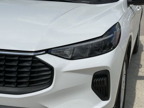 Used 2025 Ford Escape Active image 12