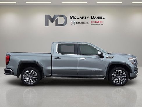 Used 2025 GMC Sierra 1500 Denali w/ Denali Reserve Package image 6