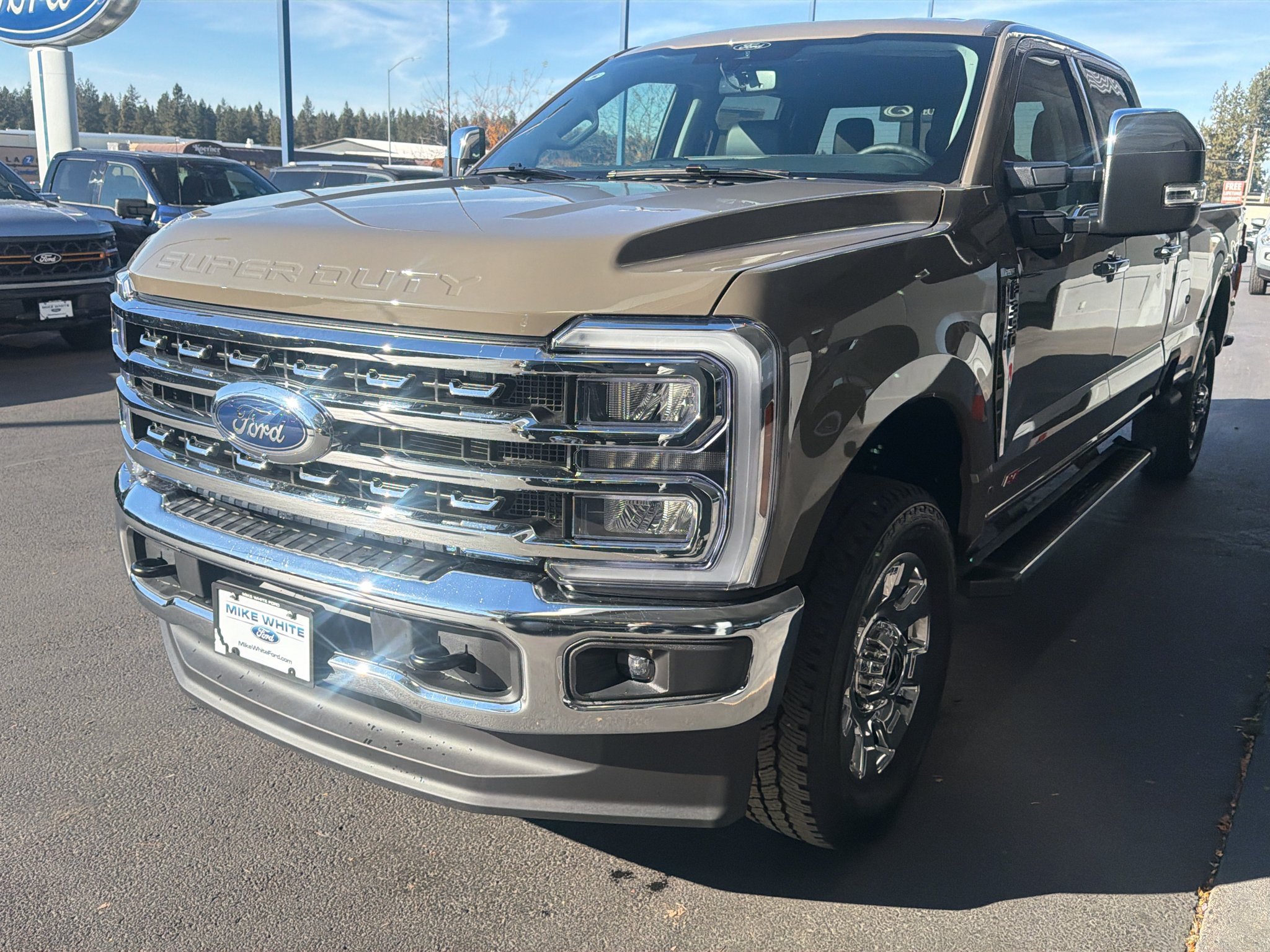 New 2026 Ford F350 Lariat w/ Chrome Package AWD/4WD image 3