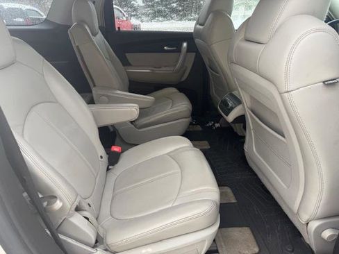 Used 2008 GMC Acadia SLT w/ Convenience Package image 10