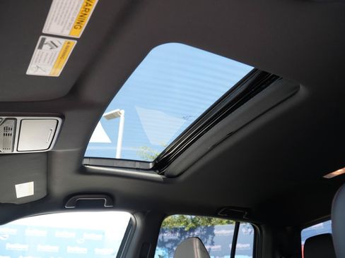 Used 2026 Honda Ridgeline Black Edition image 8