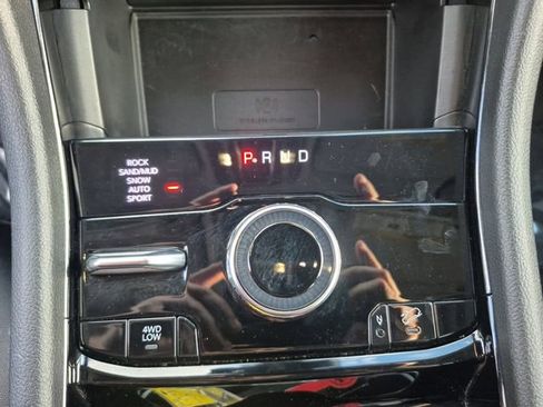 Used 2022 Jeep Grand Cherokee Limited 4xe w/ Luxury Tech Group II AWD/4WD image 23