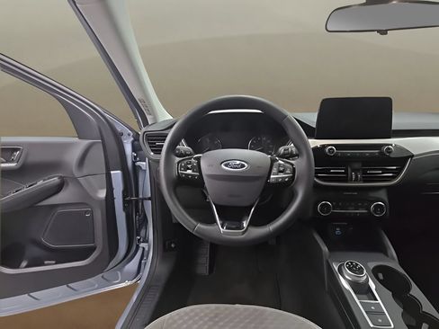 Used 2022 Ford Escape SE w/ Cold Weather Package FWD image 29