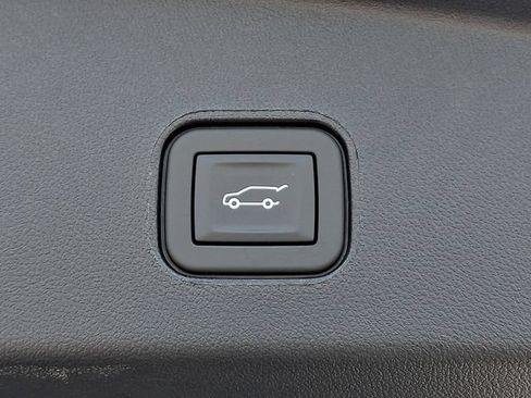 Certified 2026 Cadillac Lyriq Signature Luxury w/ Nappa Leather Package AWD/4WD image 29