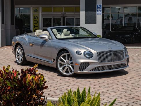 Used 2022 Bentley Continental GT image 16