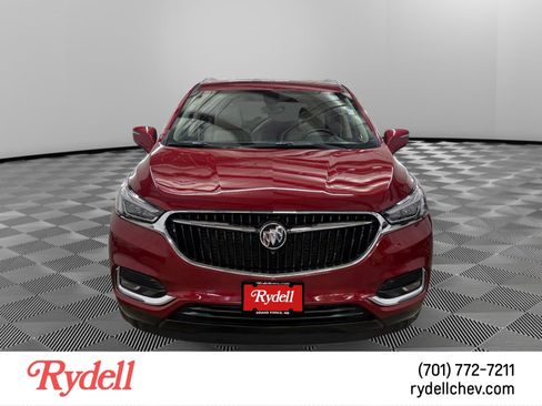 Used 2021 Buick Enclave Essence w/ Sound and Sites Package AWD/4WD image 8