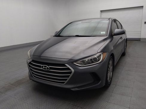 Used 2017 Hyundai Elantra SE image 15