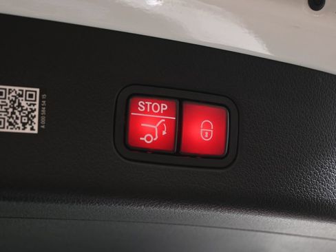 Certified 2026 Mercedes-Benz GLC 300 4MATIC image 36