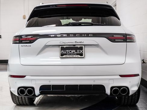 Used 2021 Porsche Cayenne Turbo image 13