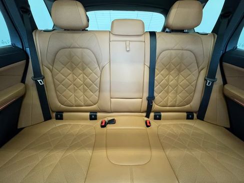 Used 2024 BMW X5 xDrive40i w/ Premium Package image 7