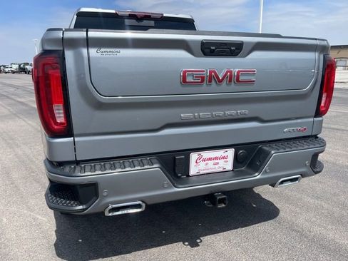Used 2025 GMC Sierra 1500 AT4 w/ AT4 Premium Package image 12