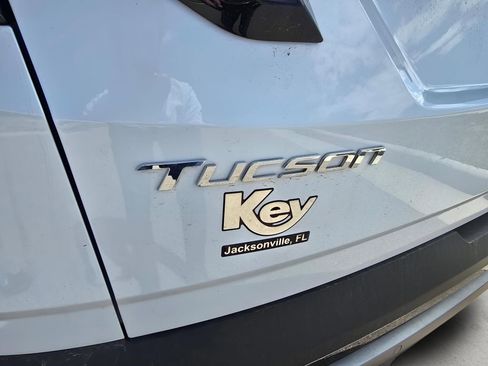 Used 2024 Hyundai Tucson Limited AWD/4WD image 29