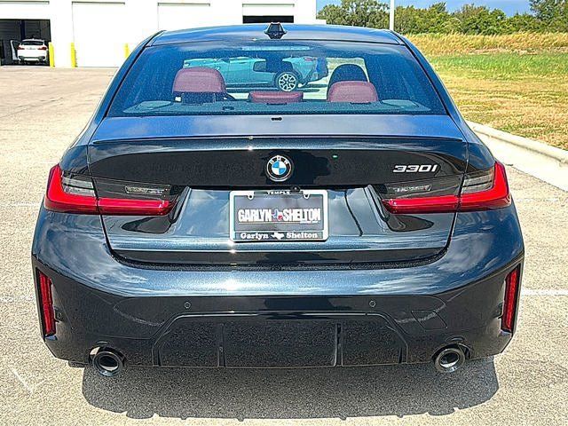 New 2026 BMW 330i Sedan w/ M Sport Package RWD image 38