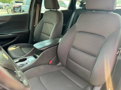 Used 2024 Chevrolet Malibu LT FWD image 16