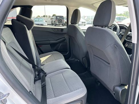 Used 2022 Ford Escape SE w/ SE Sport Appearance Package image 26