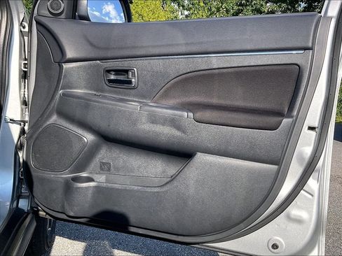 Used 2024 Mitsubishi Outlander Sport ES AWD/4WD image 11
