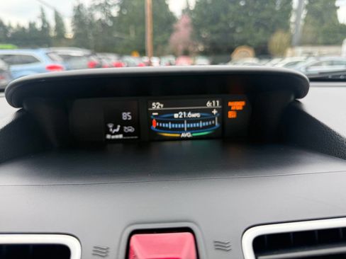 Used 2018 Subaru Forester 2.5i Premium image 17