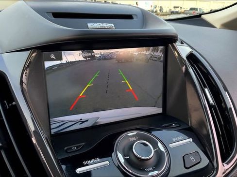 Used 2014 Ford C-MAX Energi SEL w/ Equipment Group 303A image 21