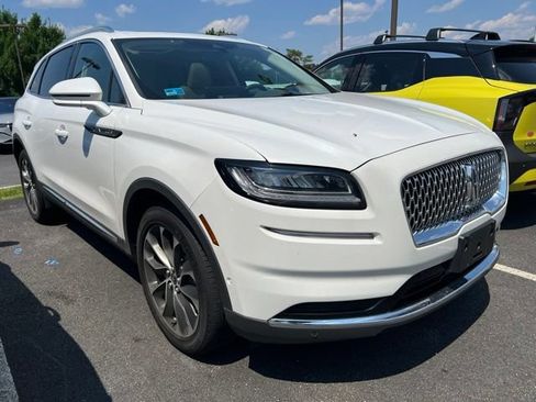 Used 2023 Lincoln Nautilus Reserve w/ Equipment Group 201A AWD/4WD image 3