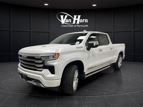 Used 2022 Chevrolet Silverado 1500 High Country w/ High Country Premium Package image 3