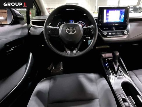 Used 2023 Toyota Corolla LE image 6