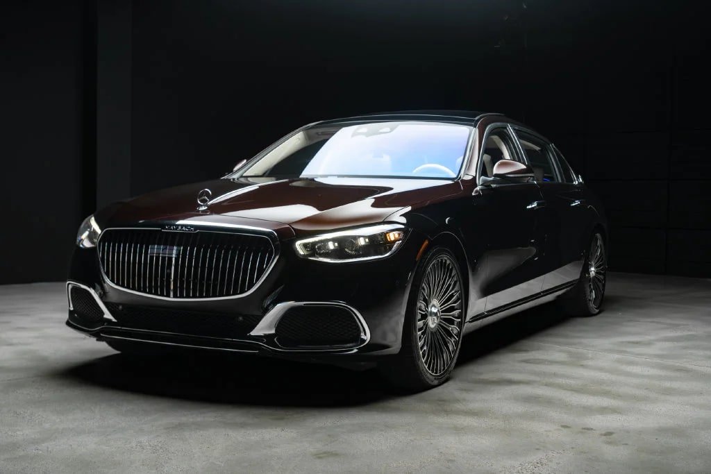 Used 2023 Mercedes-Benz Maybach S 580 4MATIC image 2
