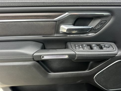 Used 2025 RAM 1500 Laramie image 10