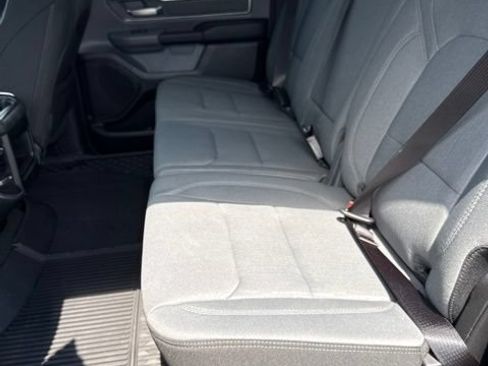 Used 2022 RAM 1500 Big Horn AWD/4WD image 23