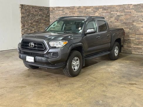 Used 2023 Toyota Tacoma SR AWD/4WD image 4