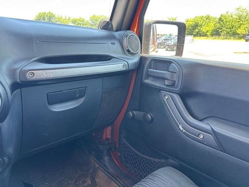 Used 2011 Jeep Wrangler Unlimited Sport AWD/4WD image 25