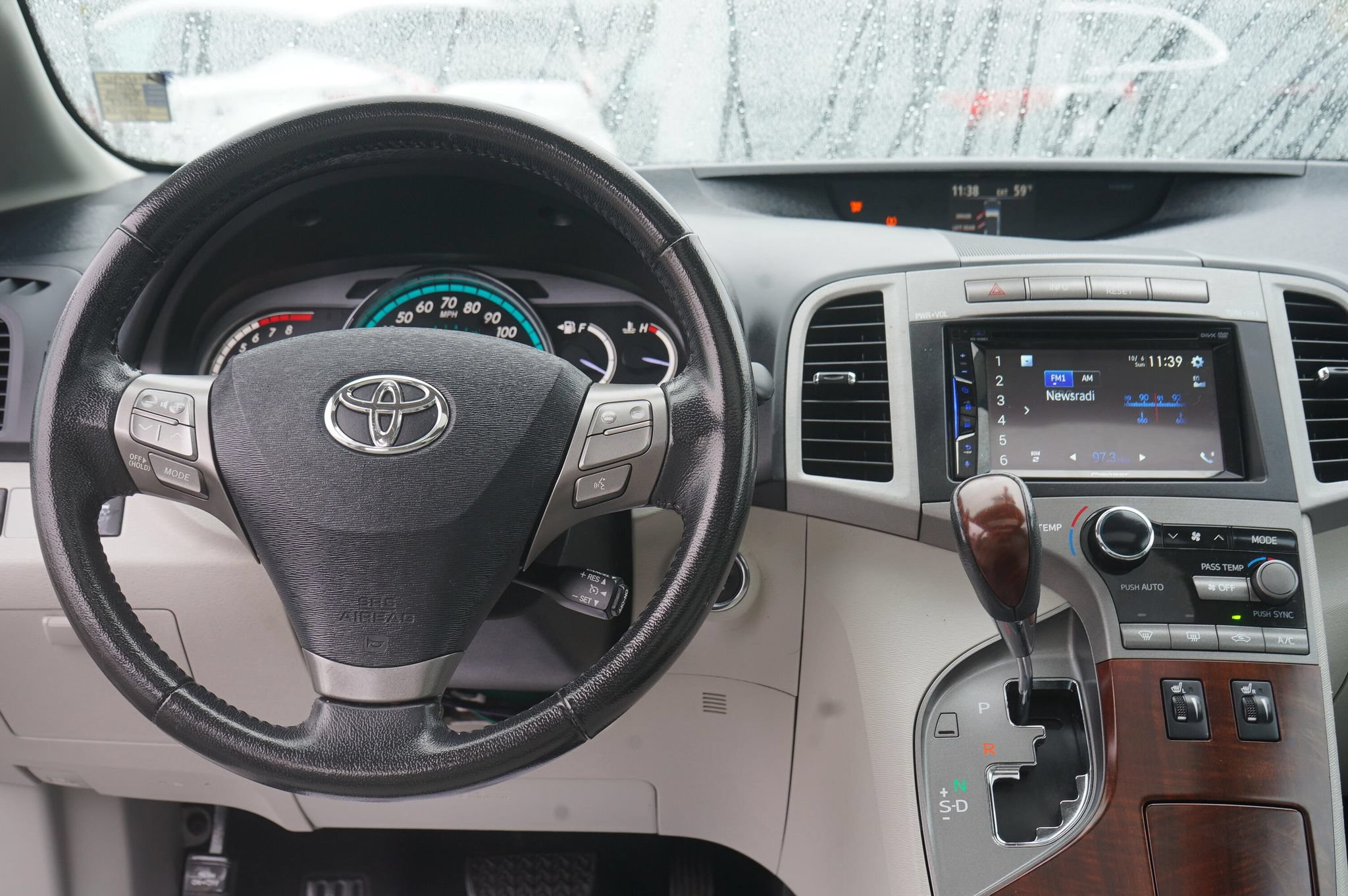 Used 2011 Toyota Venza AWD w/ Premium Pkg #2 image 17