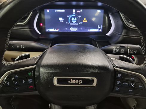 Used 2021 Jeep Grand Cherokee L Limited AWD/4WD image 27