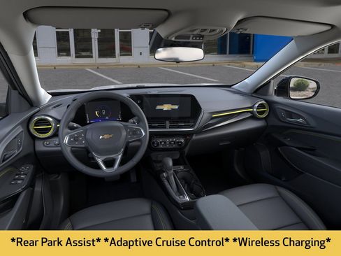 New 2026 Chevrolet Trax ACTIV w/ Sunroof Package FWD image 4