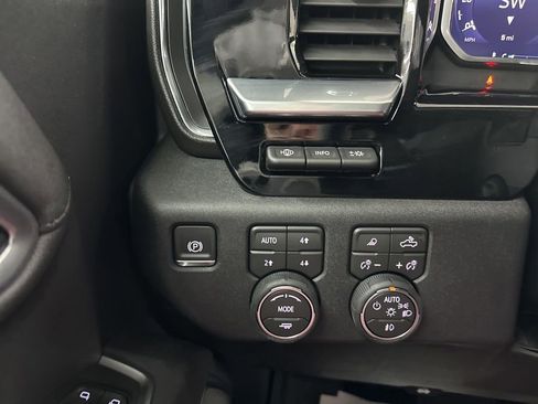 New 2026 Chevrolet Silverado 1500 High Country AWD/4WD image 47