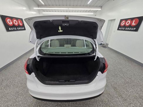 Used 2017 Ford Focus SE FWD image 13
